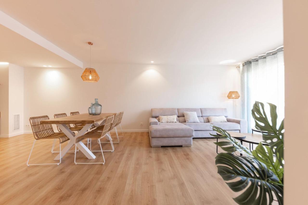 Bravissimo Falco, 3 Bedrooms And Balcony Girona Bagian luar foto